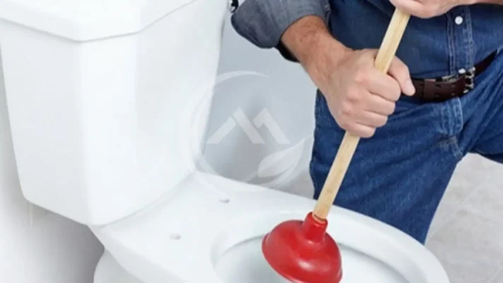 Cách Thông Bồn Cầu Bằng Nước Nóng Hiệu Quả Nhất